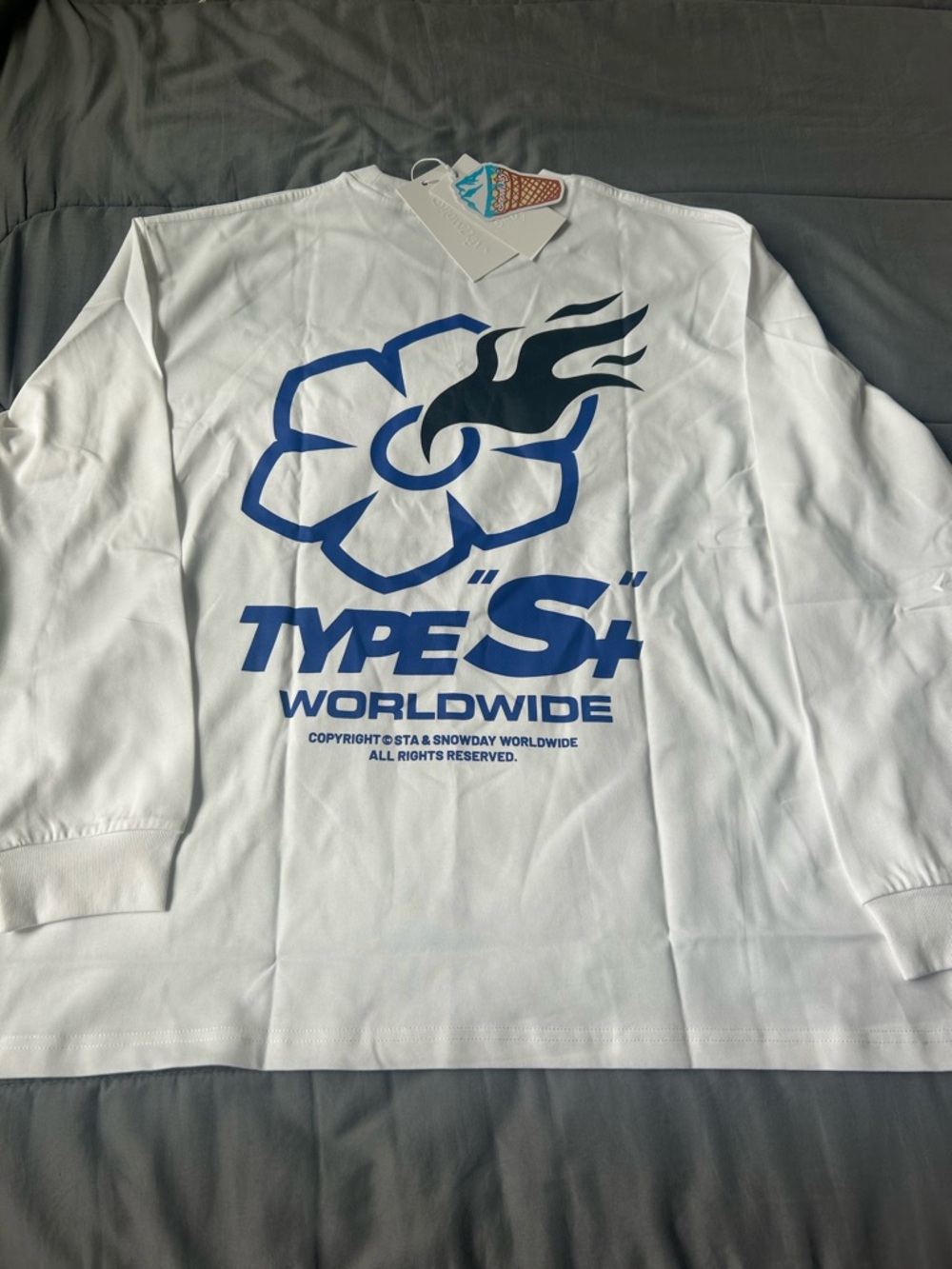 SnowDay Type S Worldwide Graphic Long Sleeve Tee - White & Blue